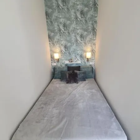 Master With Air Condition And Separated Rooftop Terrace Lägenhet Budapest