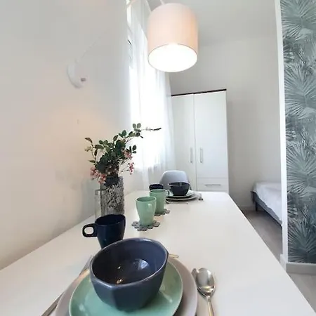 Master With Air Condition And Separated Rooftop Terrace Budapeszt